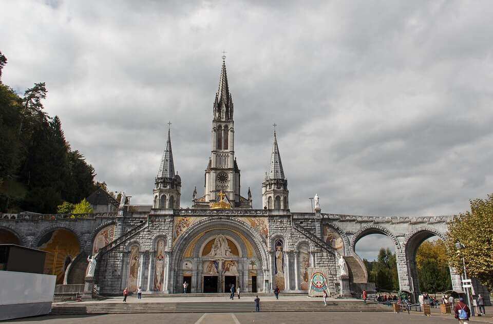 Paris, Lourdes, & Rome Catholic Pilgrimage 2021 - CelestialVoyagers